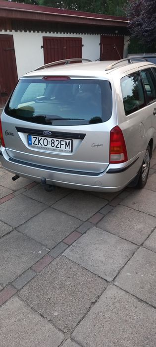Sprzedam forda fokus mk1 1.6