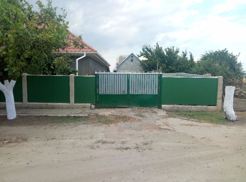 Продам ДОМ- рядом море