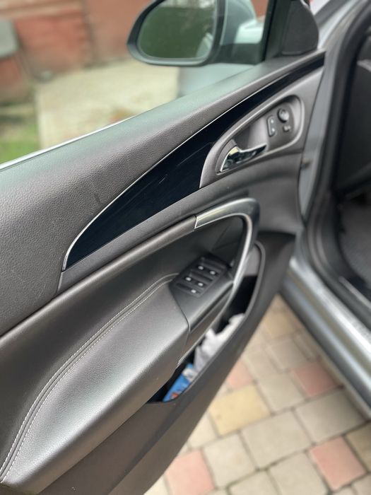 Автомобіль Opel Insignia 2014