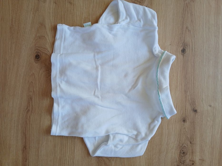 Koszulki, kaftaniki niemowlęce, r. 62