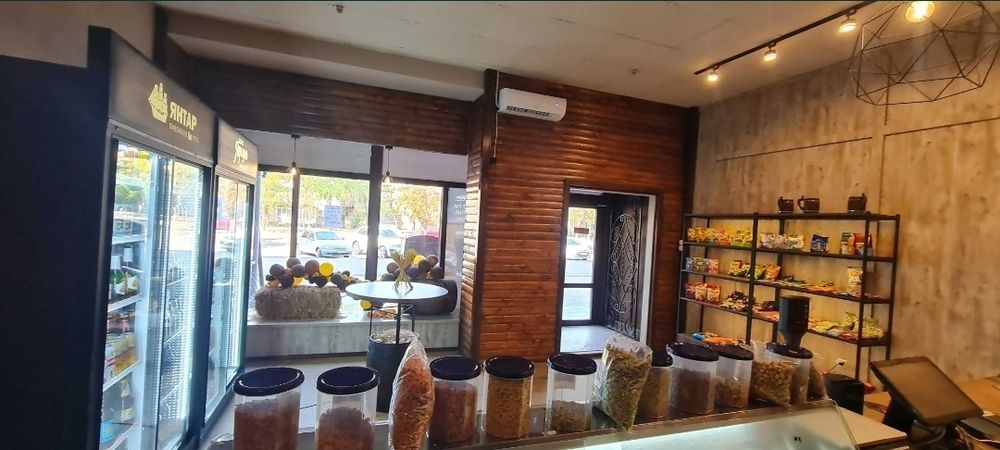 Аренда фасадного помещения пр.Корабелов 67м 1000грн