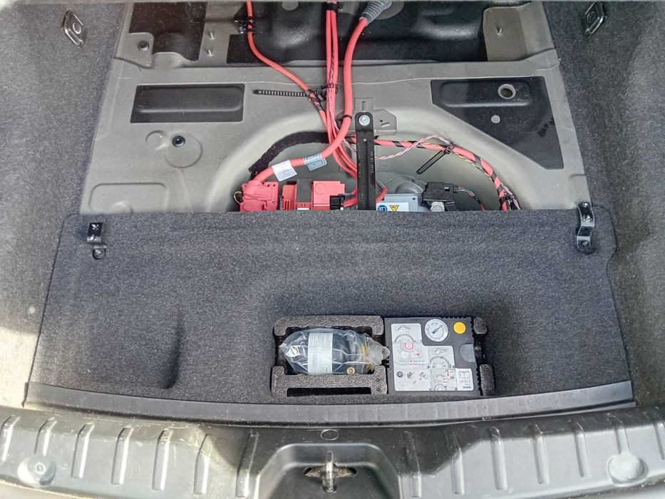 BMW 520 D c/auto - Nacional ( pequeno sinistro )