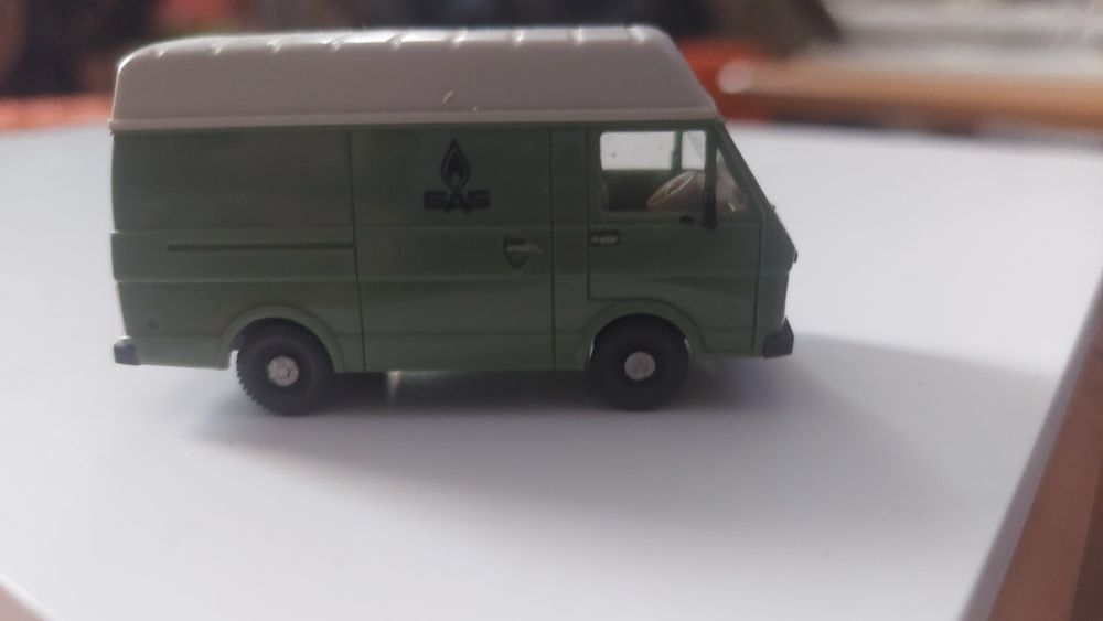 Volkswagen VW LT 28