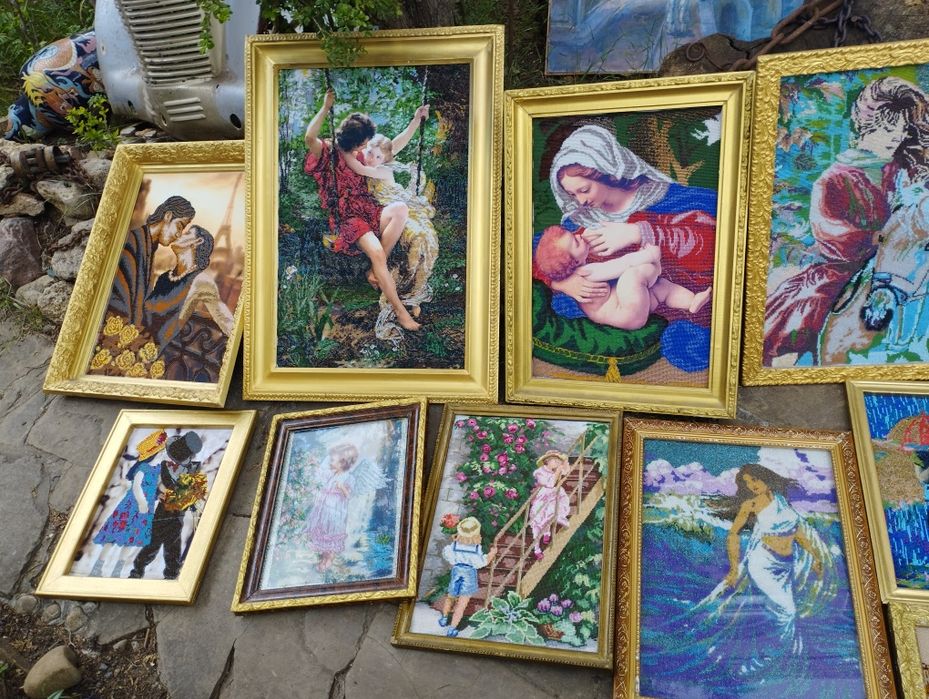 Продам. Картини. Вишивки