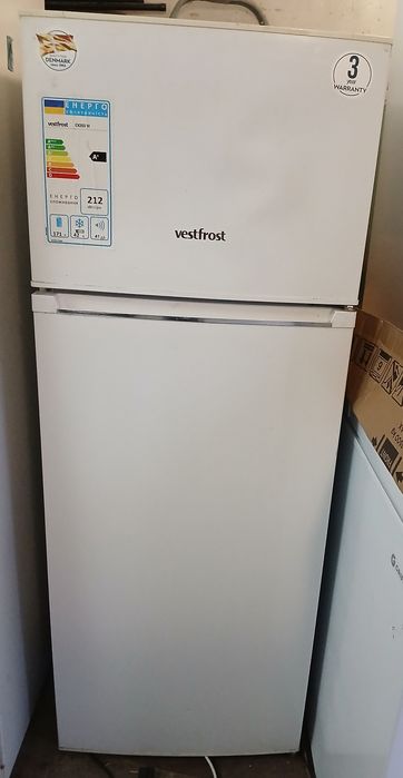 Продам холодильник Vestfrost  в хорошем состоянии