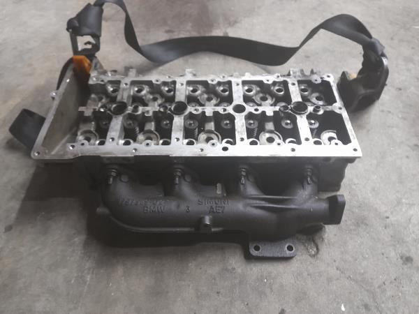 Colaça / cabeça do motor BMW 1 (E87)