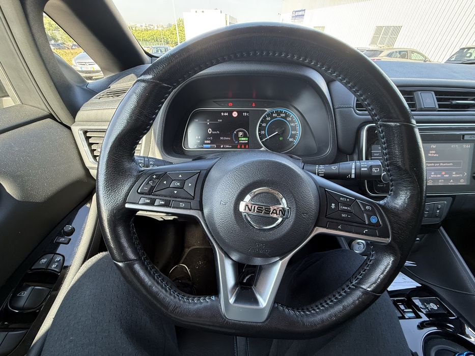 Nissan Leaf TEKNA ProPILOT 40Kwh64846565478913124