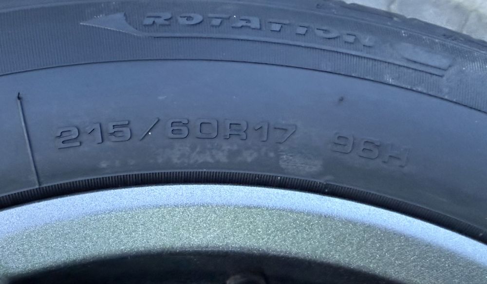 Oryginał Felgi Renault Kadjar Dacia Duster 5x114.3 215/60R17 Nowe zima