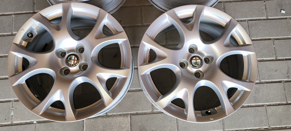 Oryginalne felgi aluminiowe  Alfa Romeo  Mito