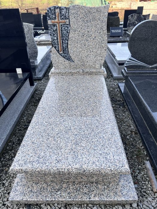 nagrobek granit polski