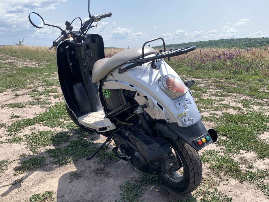 Скутер Viper vs retro 80 кубов