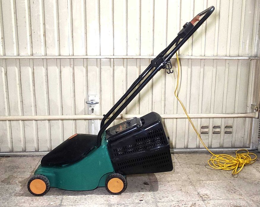 Corta-Relva Elétrico 900W