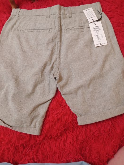 Продам шорти мужские