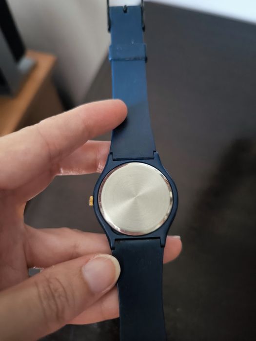 Vendo relógio de rapaz azul