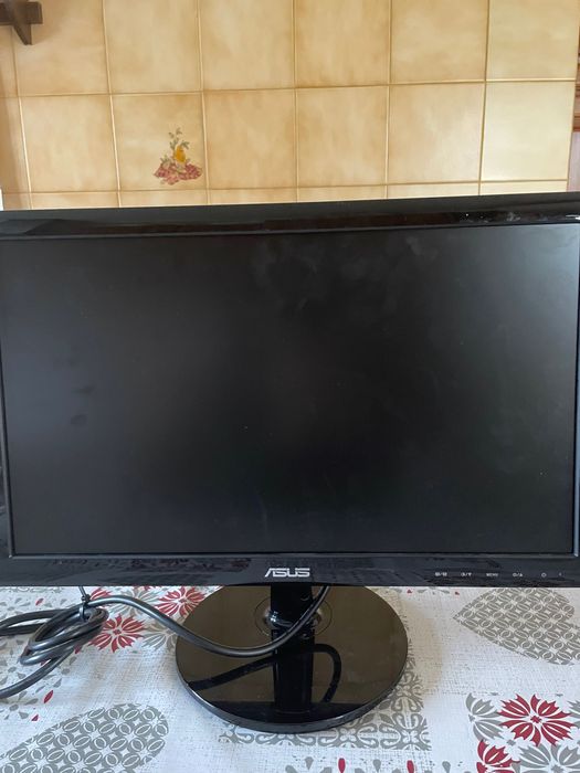 Monitor ASUS | Ano:2022 | Em bom estado como está nas fotos.