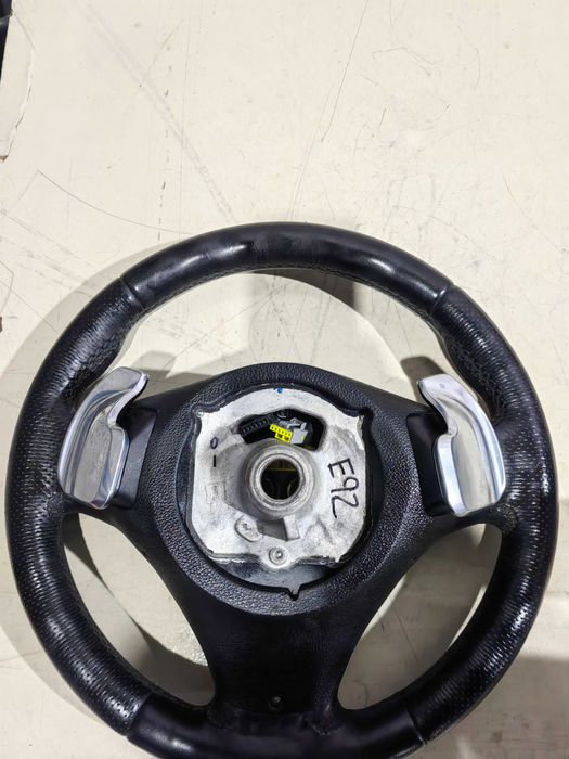 Volante Pack M com patilhas BMW serie 1 e 3 E81/82/87/88/E90/91/92