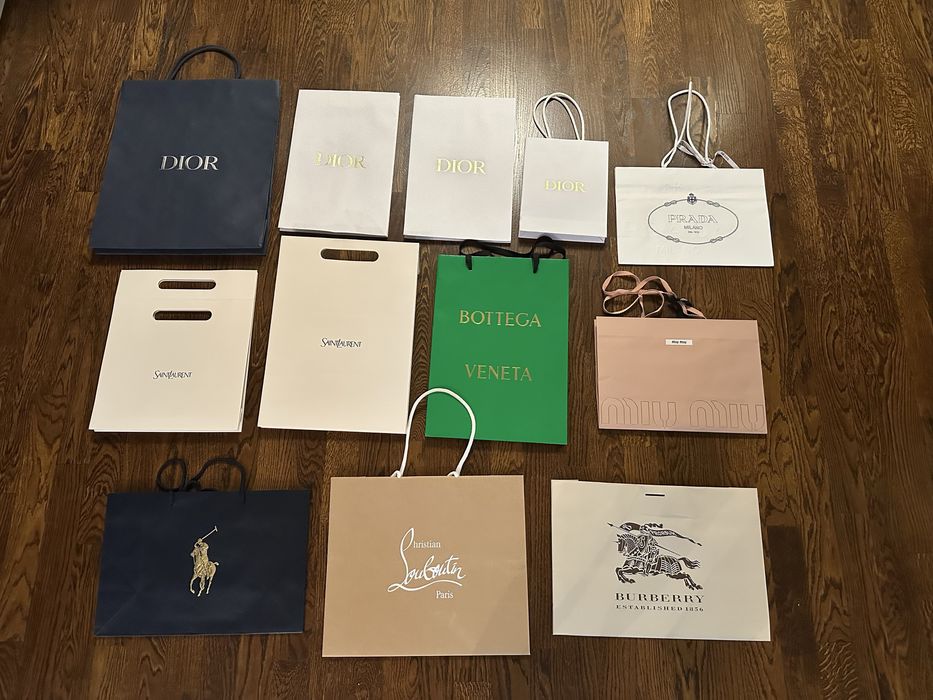 Пакеты Bottega Veneta, Burberry, Prada, Saint Laurent, Dior, Louboutin