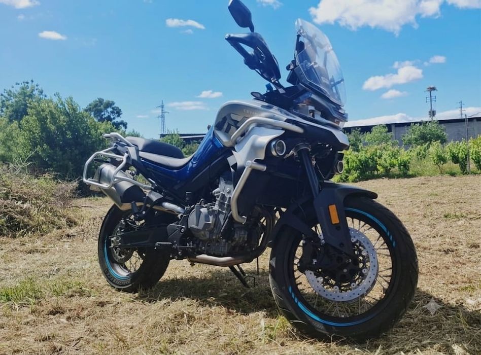Cf Moto 800MT 1800kms