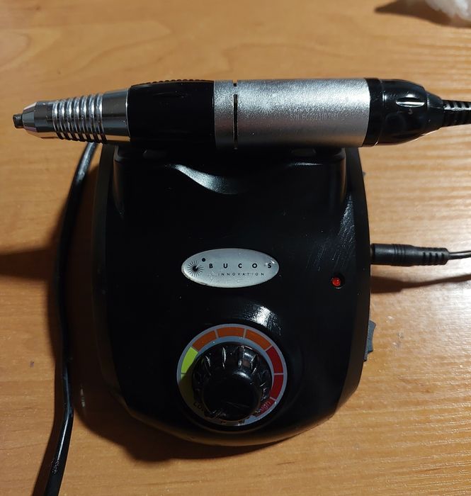 Професійний фрезер для манікюру та педикюра