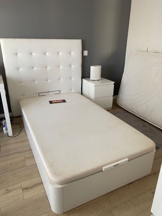 Vendo Sommier e colchão pikolin com cabeceira de cama moderna