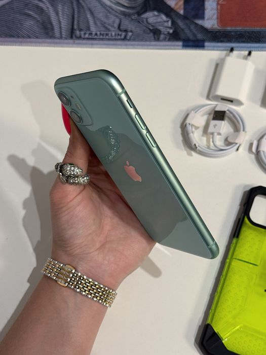 СУПЕР iPhone 11 128 gb Neverlock АКБ 100%