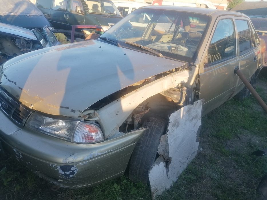 продам нексію розкомпліктовану