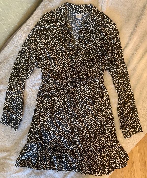 Плаття шовкове з довгим рукавом, під пояс Goldi