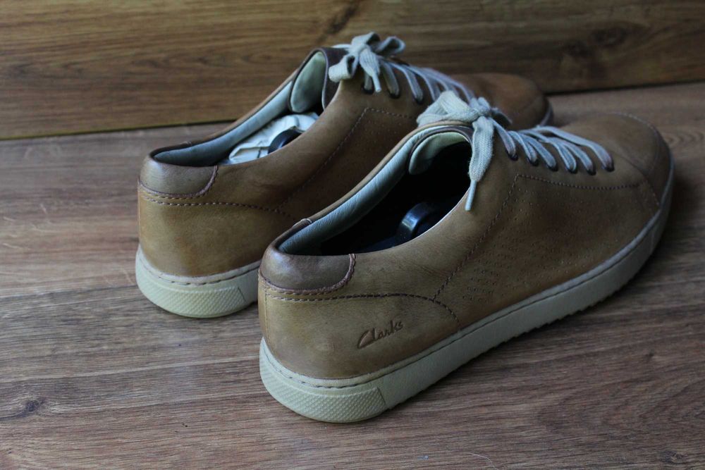 Круті шкіряні туфлі clarks