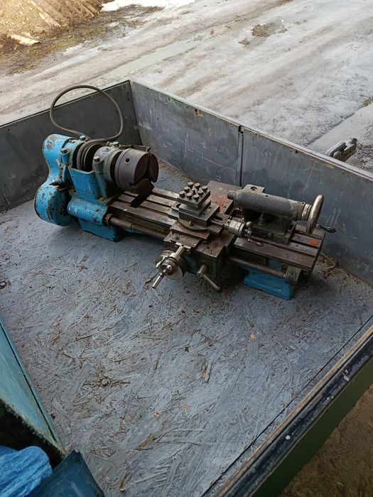 Продам токарний станок тв 16.