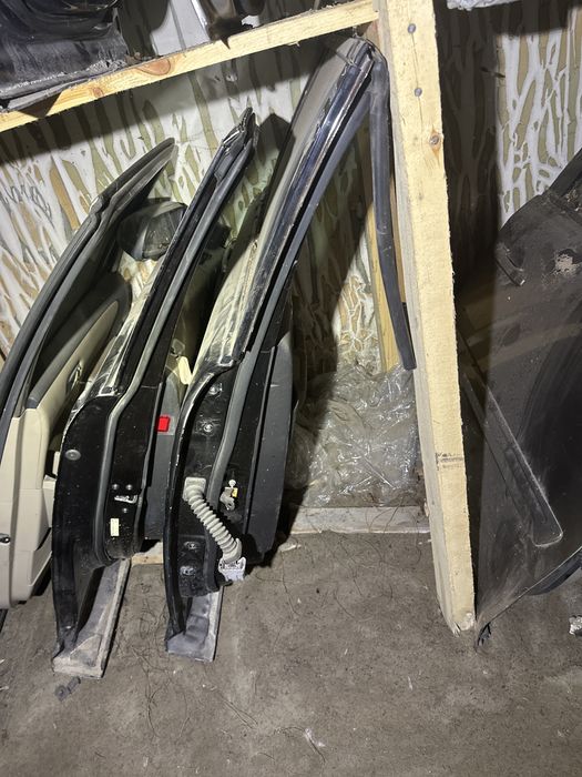 Двери Ford Flex 2009-19 гг