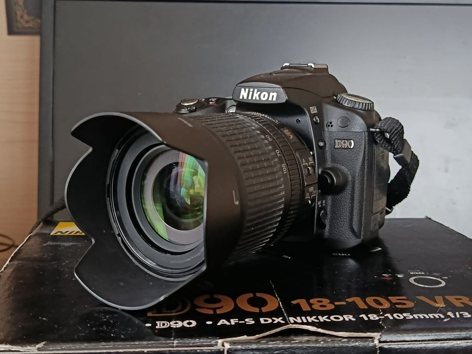 Фотоапарат Nikon D90