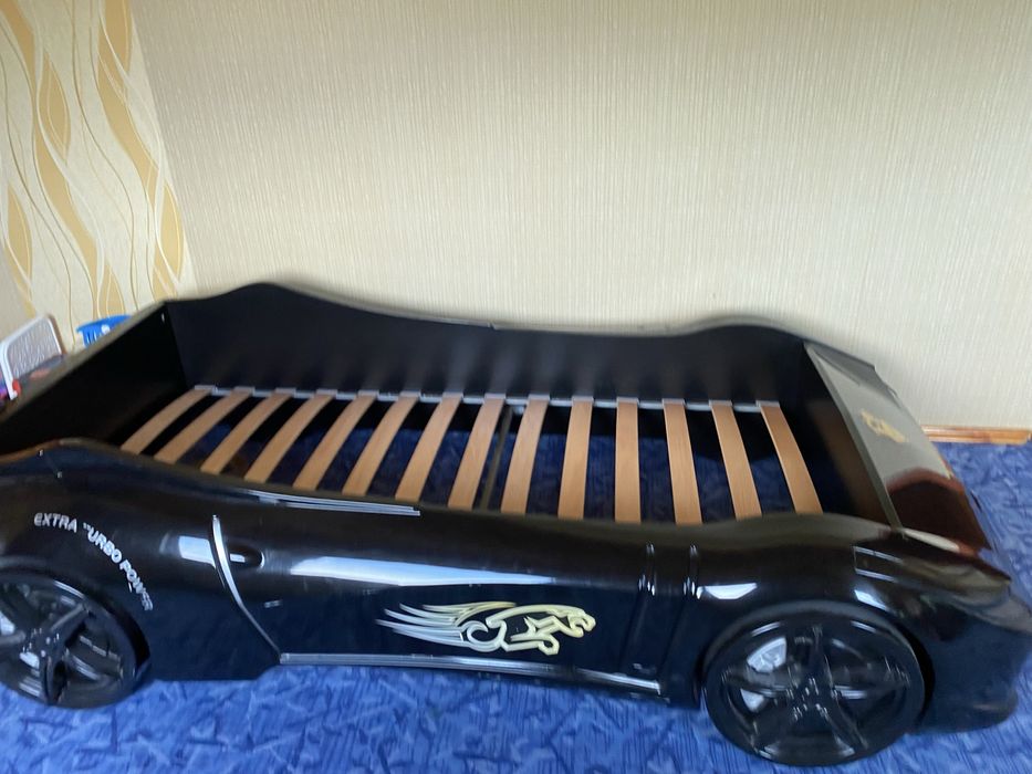 Ліжко підліткове машинка