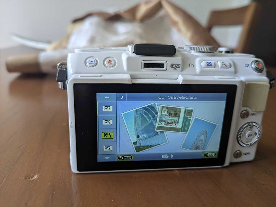 Olympus PEN  E-PL5 Branca - 16 MP