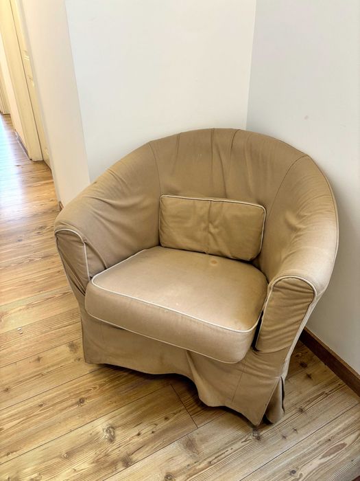 2 Poltronas caramelo – usadas, 30€ (conjunto)