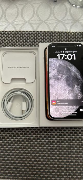 Iphone 12 usado, em muito bom estado