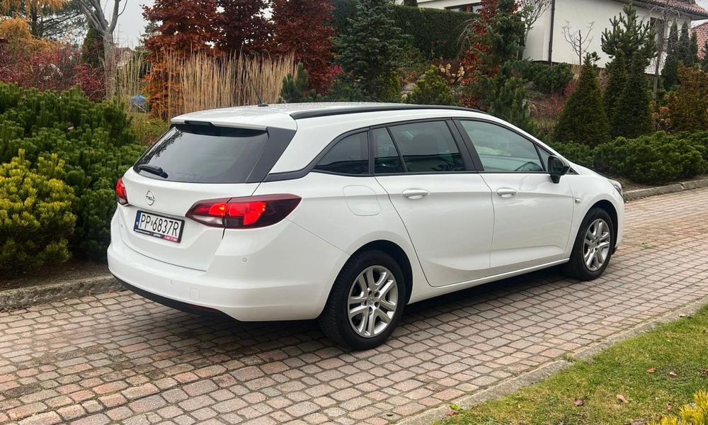 Opel Astra K wynajem z wykupem bez BIK i KRD