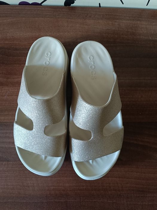 Продам женские шлепки crocs размер W10, оригинал.