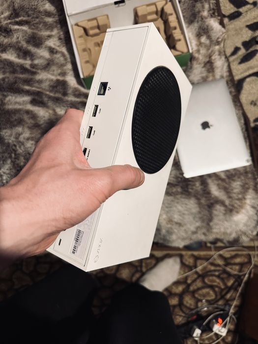 Xbox series S 512 гб идеал