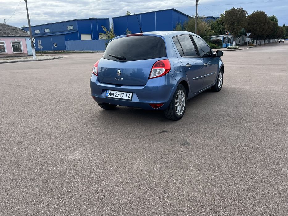 Renault Clio (2010).