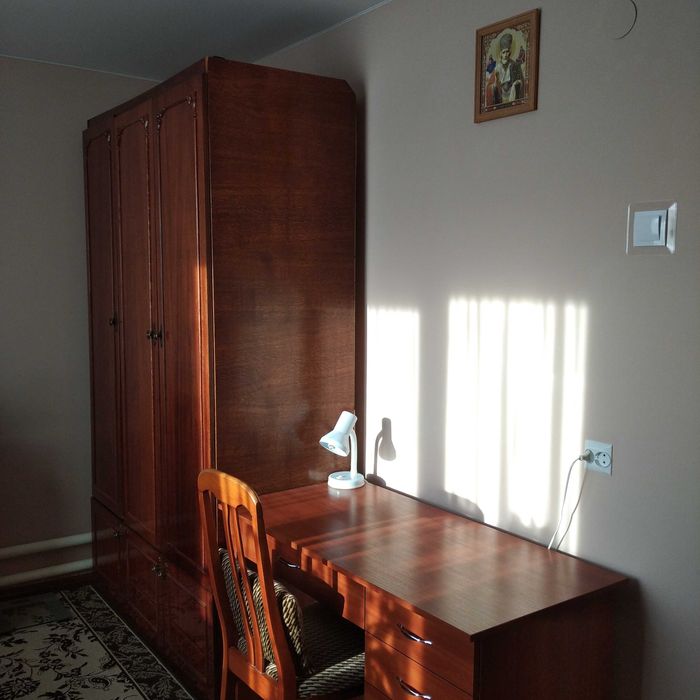 Продам квартиру 2-кімнатну