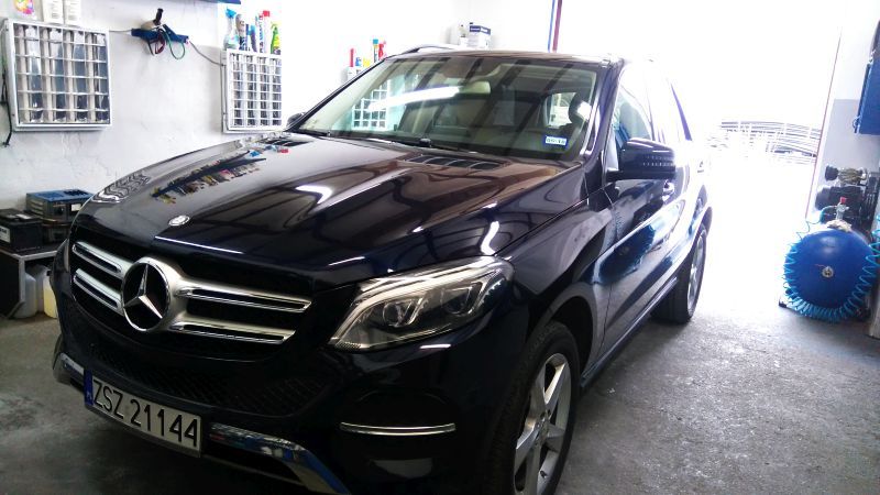 Pranie tapicerki samochodowej / powłoki ceramiczne, polerowanie aut