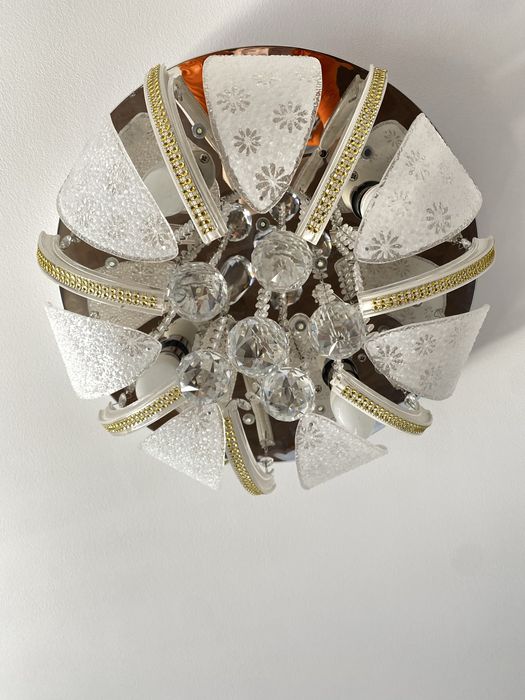 Люстра  хрустальна