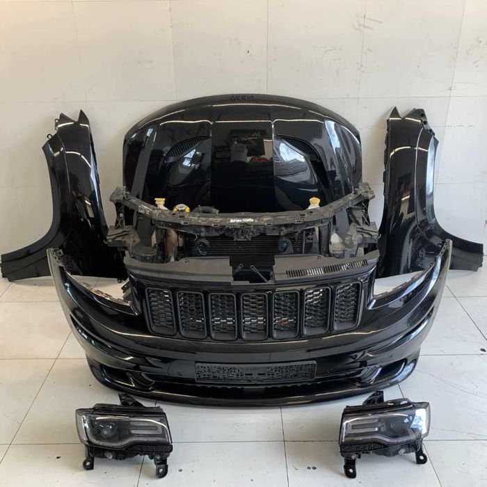 Jeep Grand Cherokee WK2 2013 - 2022 Бампер передній Дорестайл