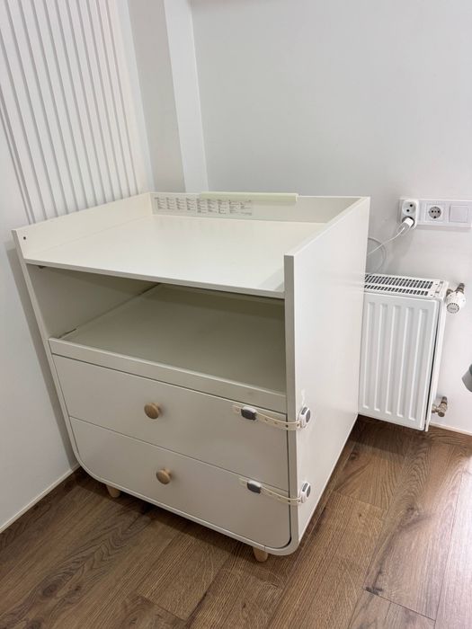 Пеленальний столик IKEA MYLLRA без пошкоджень