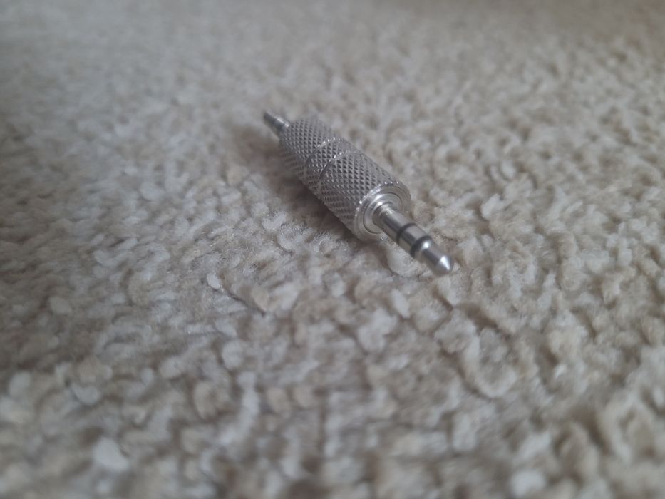 Adapter mini jack 3,5 mm stereo M/M AUX
