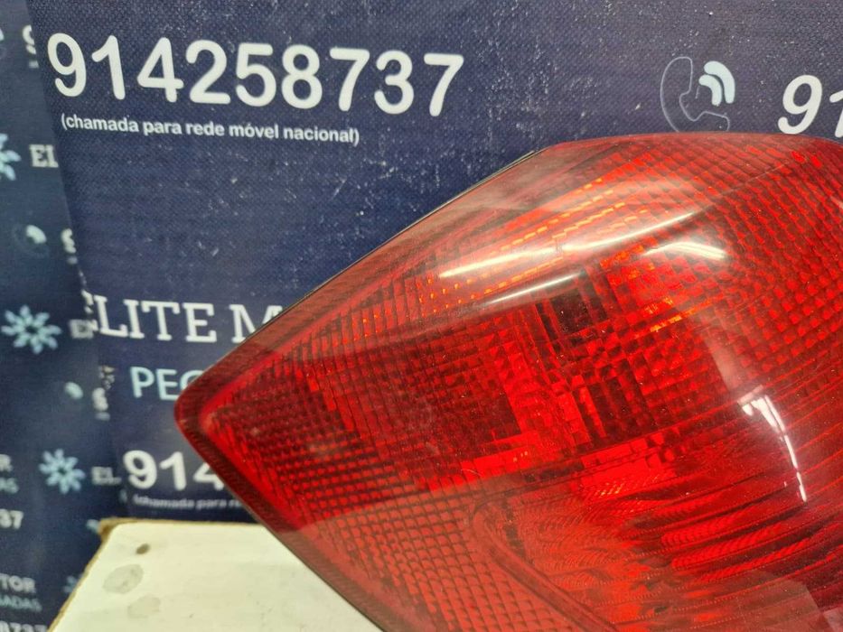 Farolins usados SKODA FABIA II carro esquerdo direito farolim