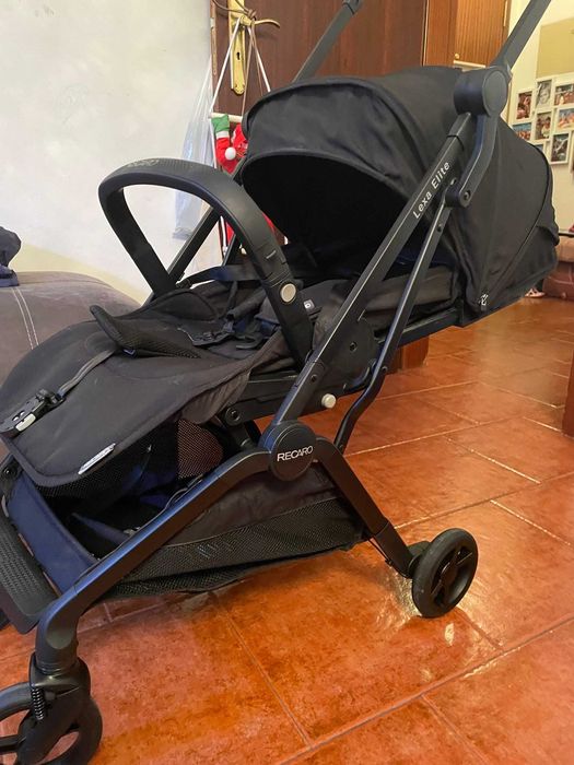 Carrinho completo com ovo Recaro