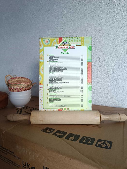 Excedente de equipamentos e utensílios de restauração