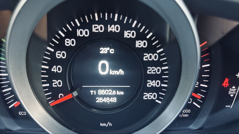 Volvo V40 2.0 Cross Country D2 Momentum