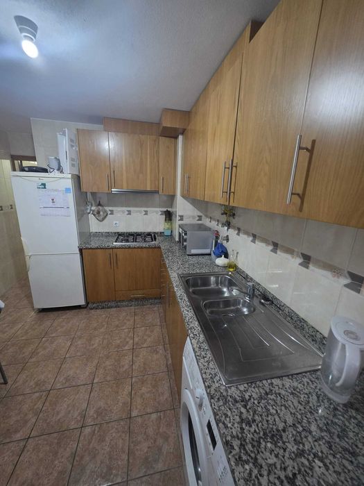 ARRENDA-SE QUARTOS a estudantes Coimbra